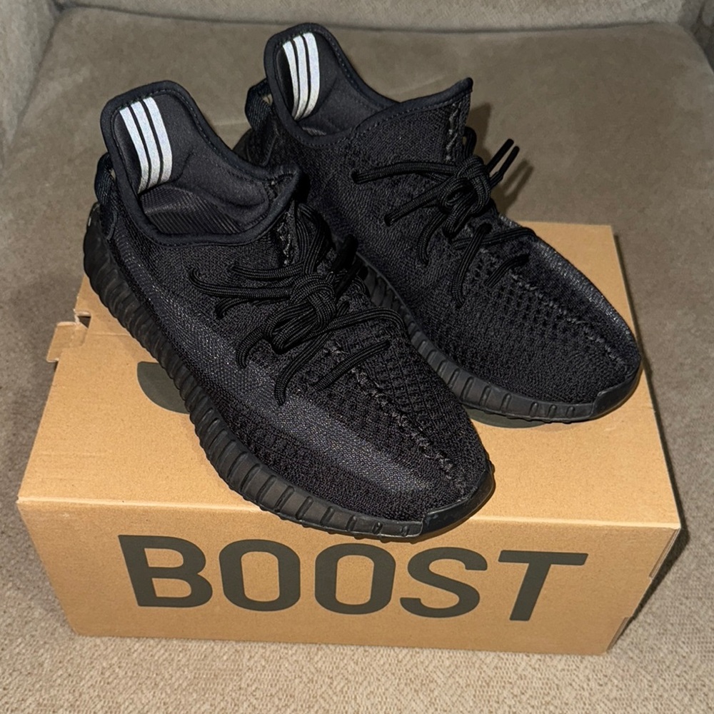 Adidas Yeezy Boost 350 V2 Black Sneakers